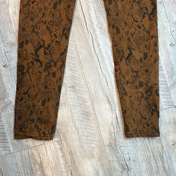 ANASTASIA HIGH RISE SUPER SKINNY JEANS kancan Fall Jeans - Picture 10 of 16